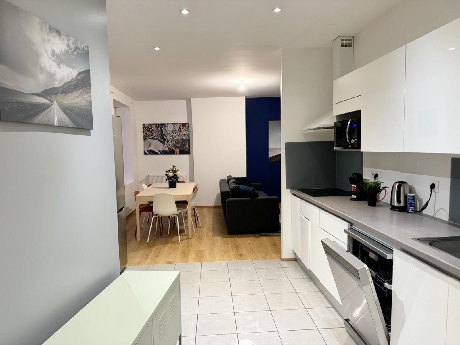 24 Chic & Cosy Grand Appart 88M2 Parking Gratuit Hypercentre Netflix Saint-Etienne  Ngoại thất bức ảnh